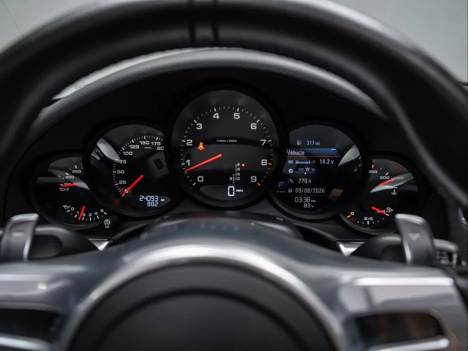 2016 Porsche 991 Carrera - Image 29 of 31