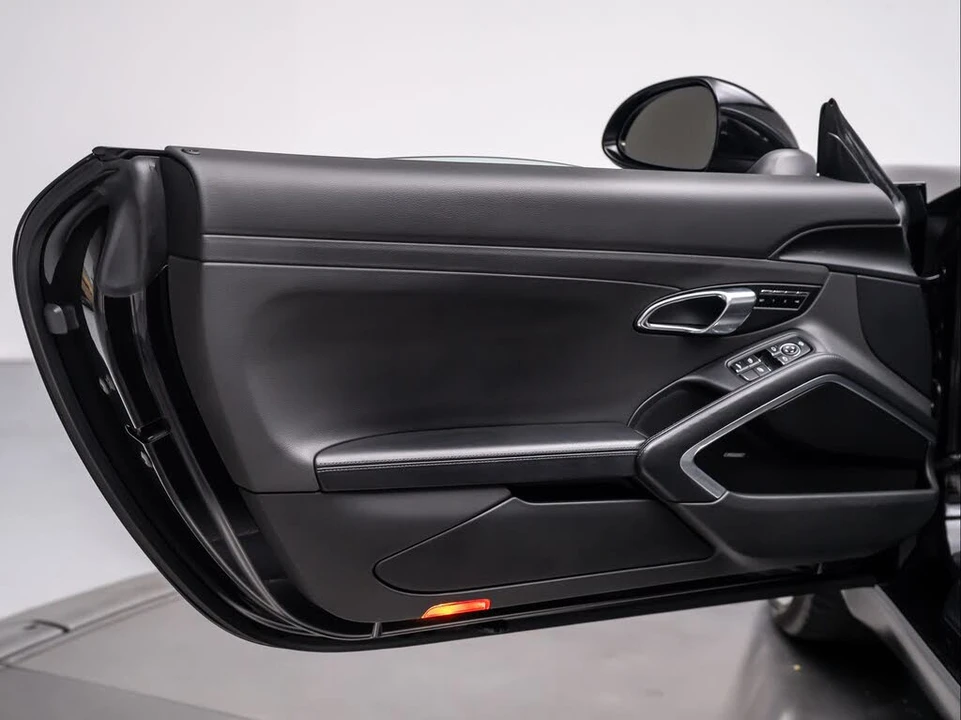 2016 Porsche 991 Carrera - Image 30 of 31