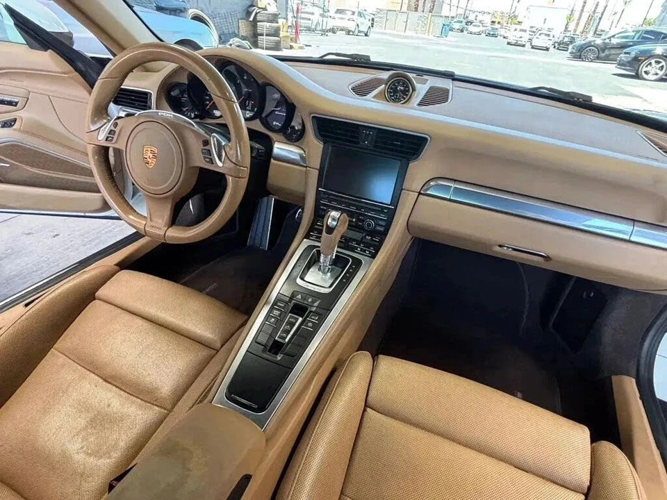 2016 Porsche 991 Carrera - Image 9 of 10
