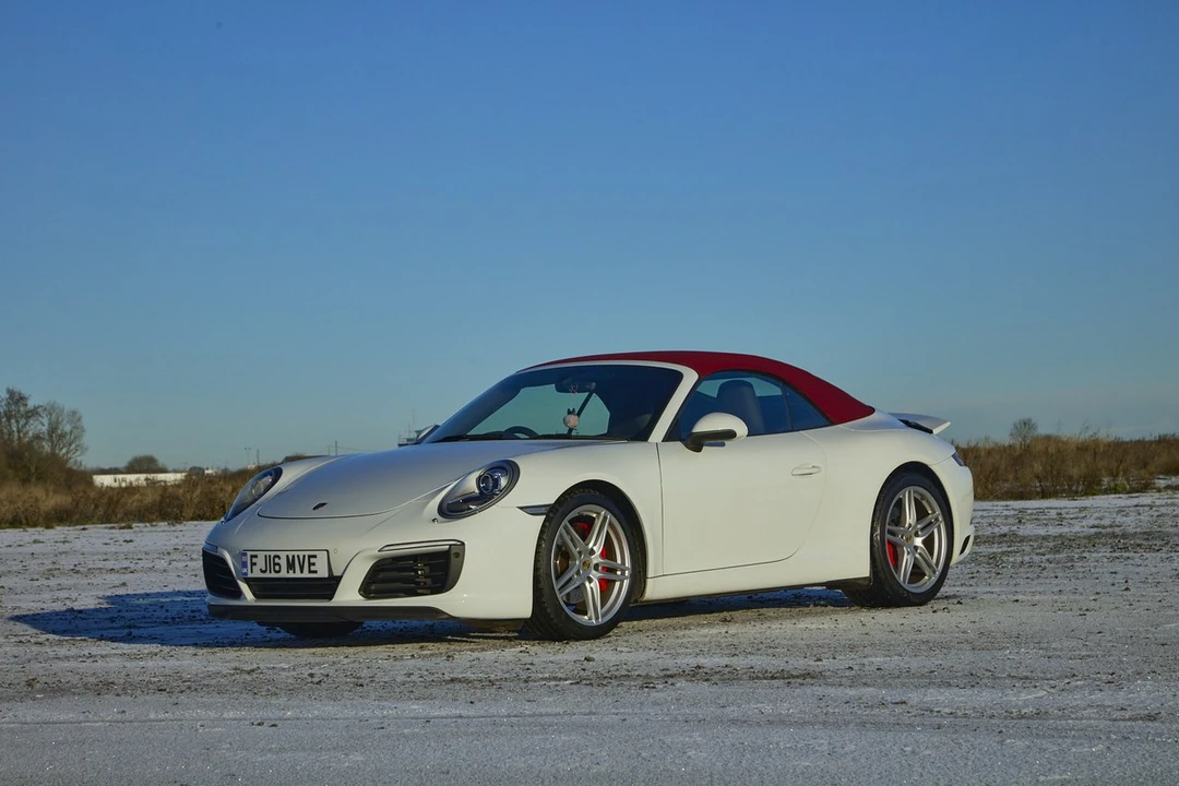 2016 Porsche 991 Carrera S - Image 15 of 30
