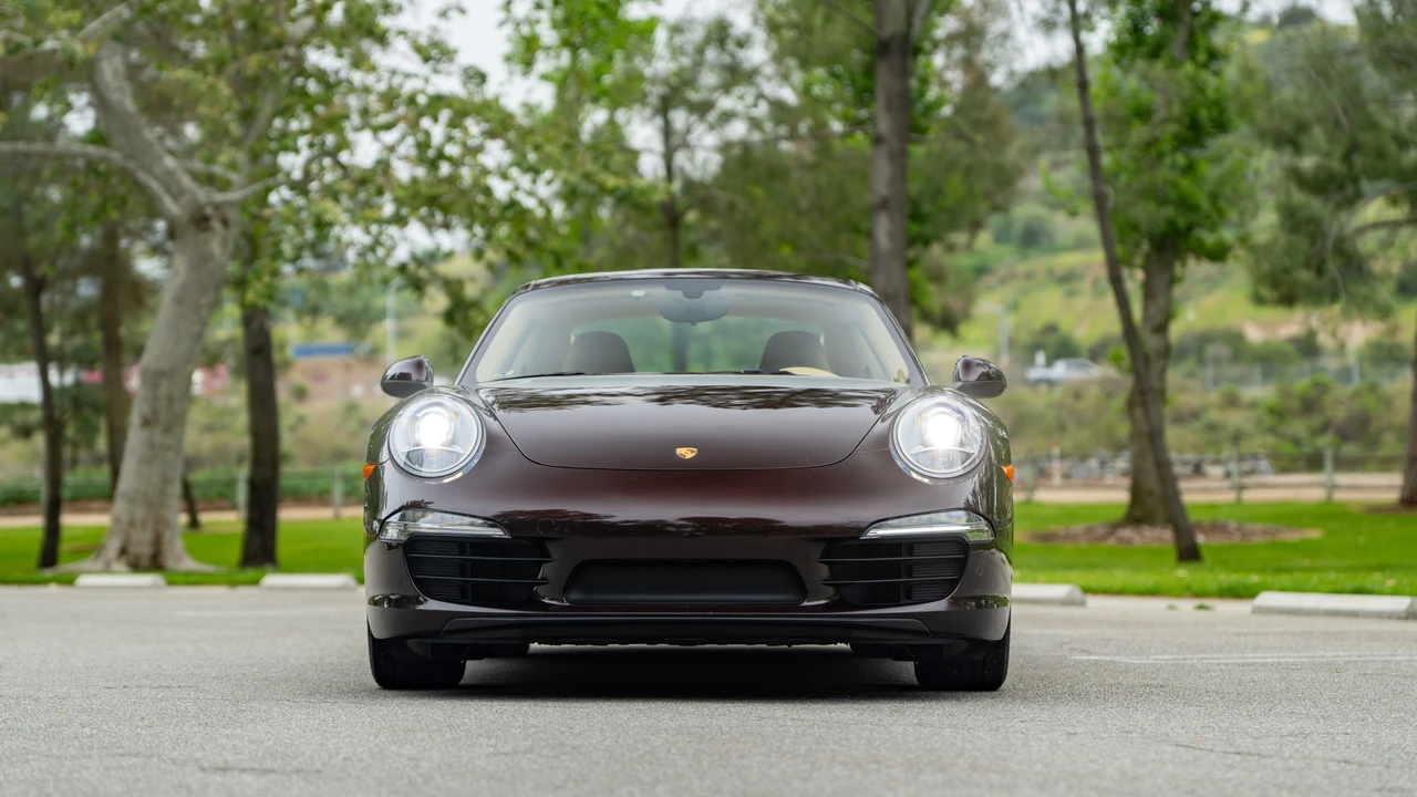2016 Porsche 991 Carrera - Image 2 of 31