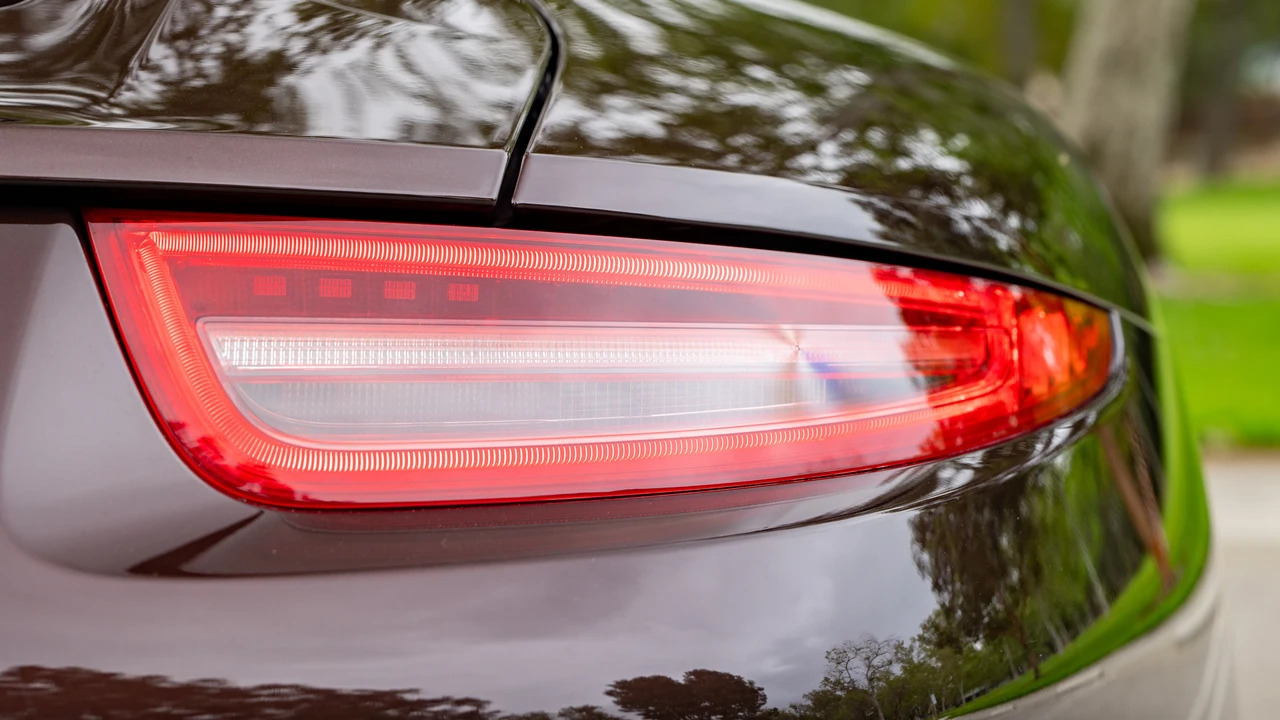 2016 Porsche 991 Carrera - Image 23 of 31