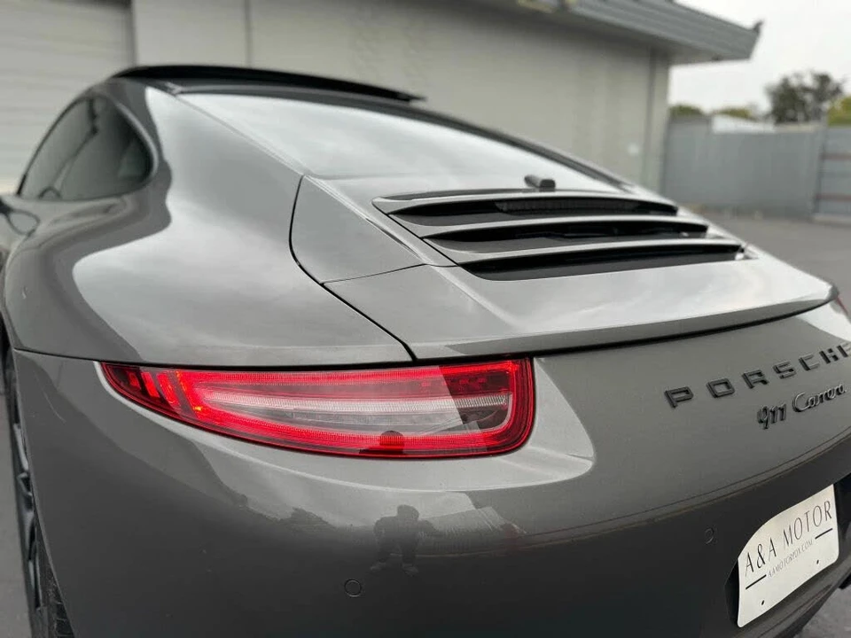 2016 Porsche 991 Carrera - Image 28 of 31