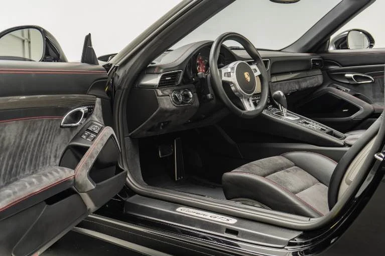 2016 Porsche 991 Carrera GTS - Image 8 of 12