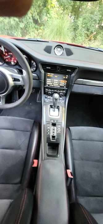 2016 Porsche 991 Carrera GTS - Image 8 of 18