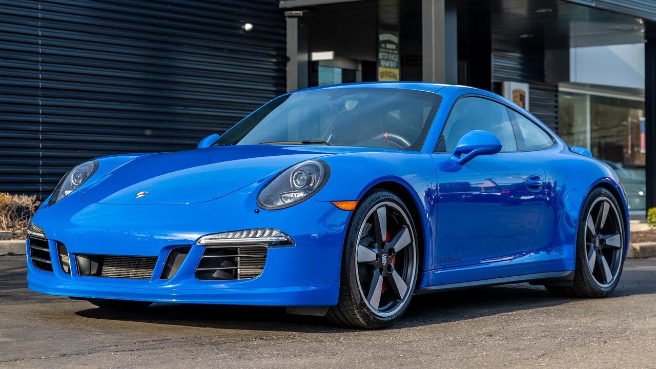 2016 Porsche 991 Carrera GTS - Image 2 of 31