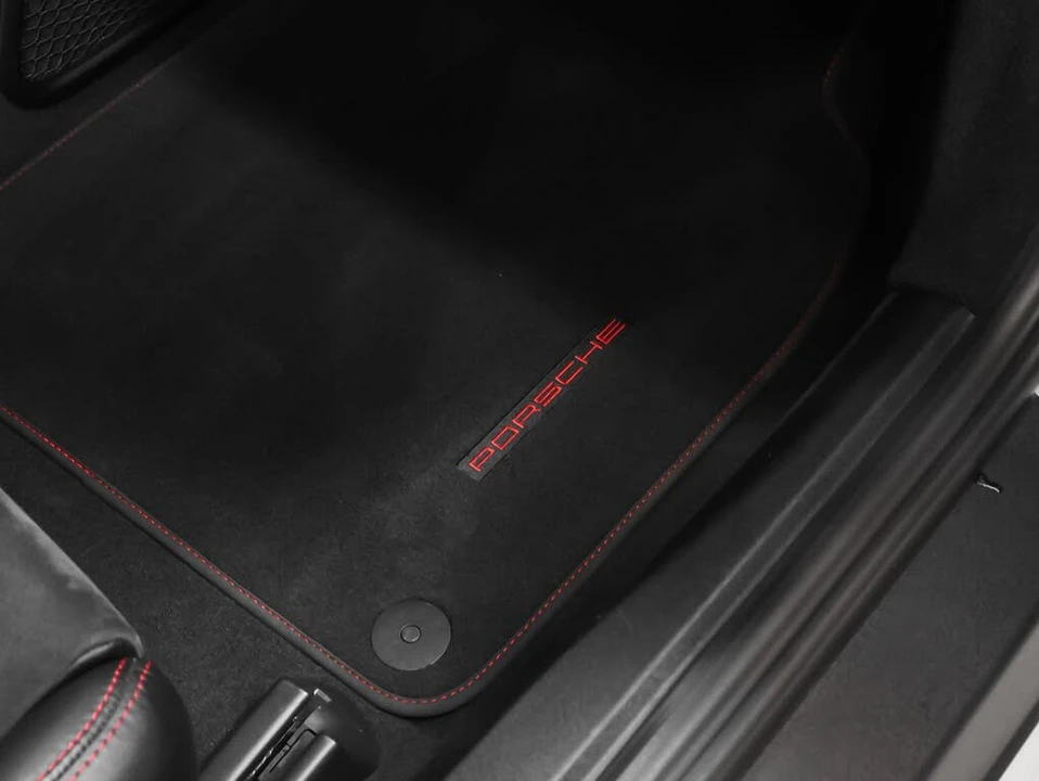 2016 Porsche 991 Carrera GTS - Image 26 of 31