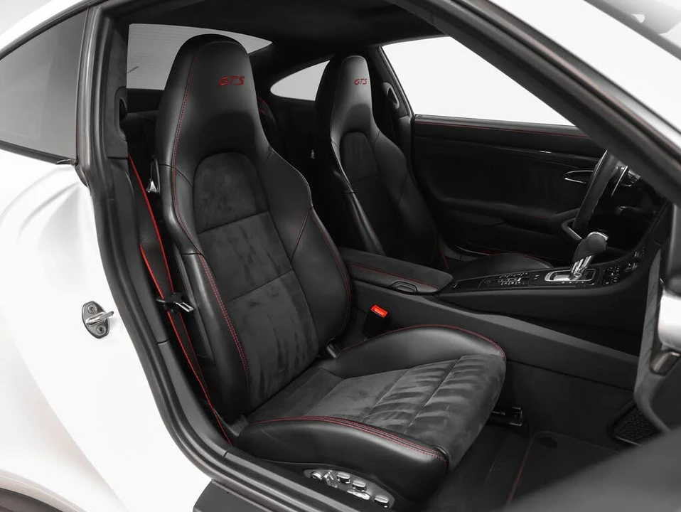 2016 Porsche 991 Carrera GTS - Image 29 of 31
