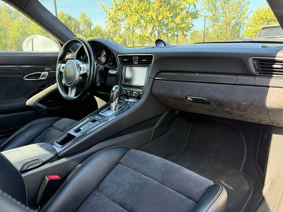 2016 Porsche 991 Carrera GTS - Image 29 of 31