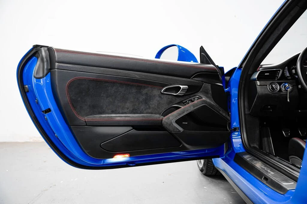 2016 Porsche 991 Carrera GTS - Image 28 of 31