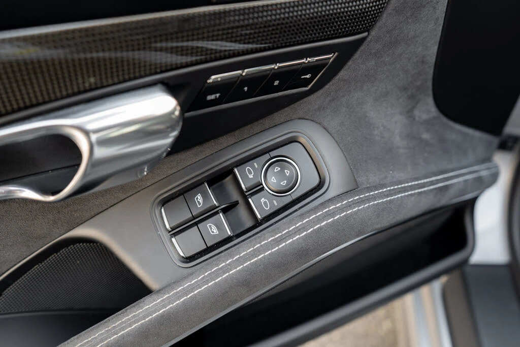 2016 Porsche 991 Carrera GTS - Image 13 of 31