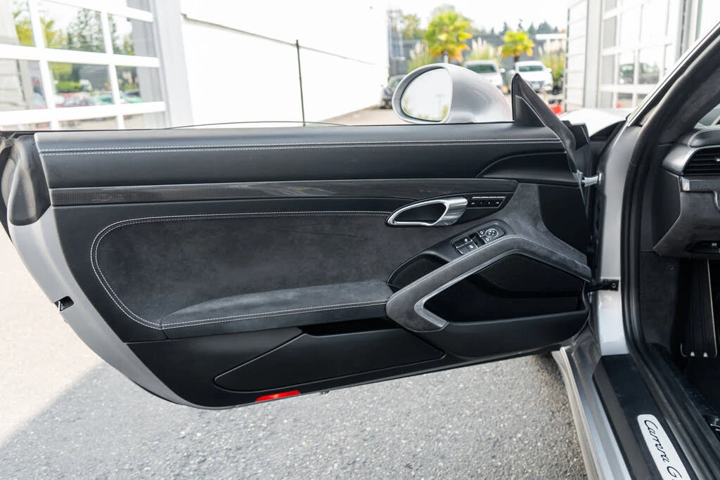 2016 Porsche 991 Carrera GTS - Image 11 of 31