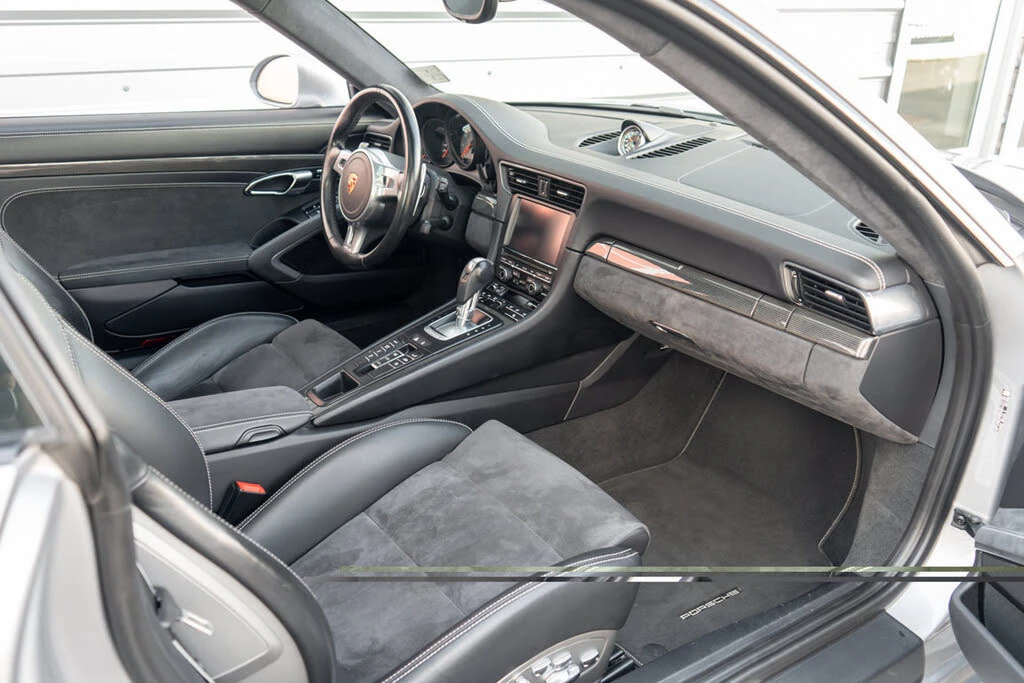 2016 Porsche 991 Carrera GTS - Image 31 of 31