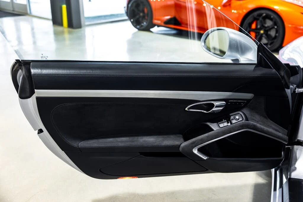 2016 Porsche 991 Carrera GTS - Image 25 of 31