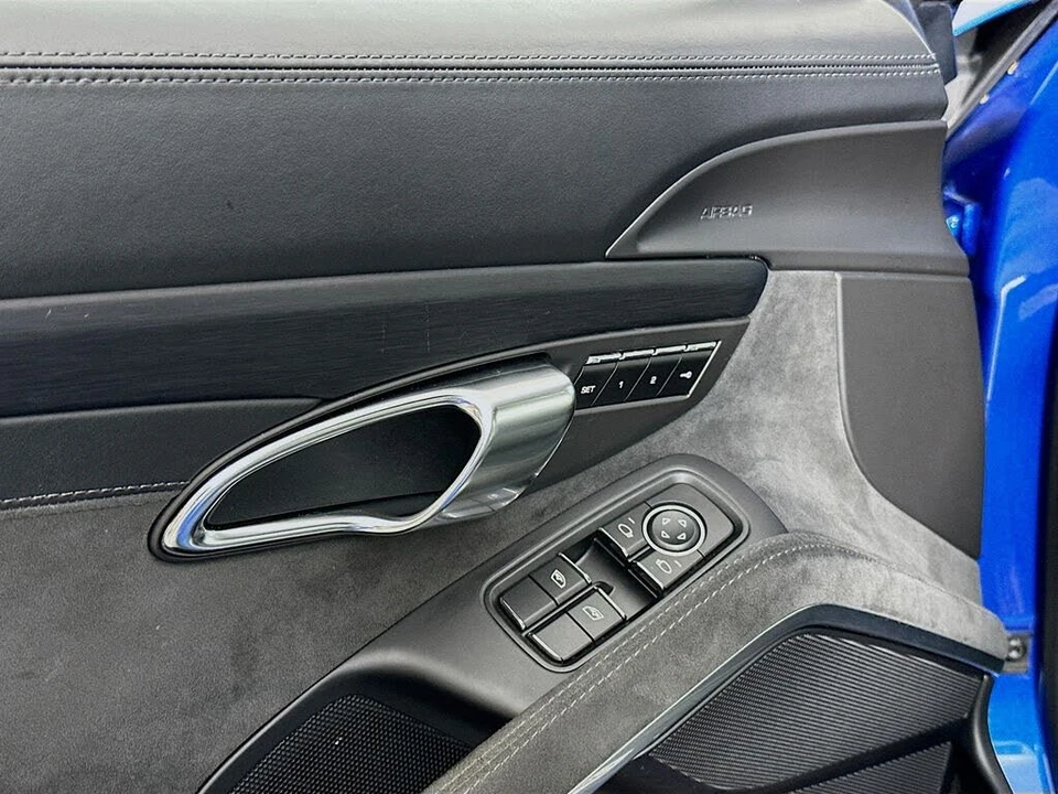 2016 Porsche 991 Carrera GTS - Image 20 of 31