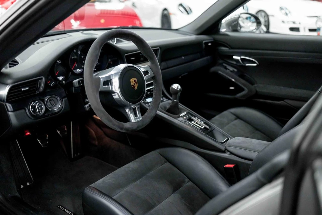 2016 Porsche 991 Carrera GTS - Image 2 of 31
