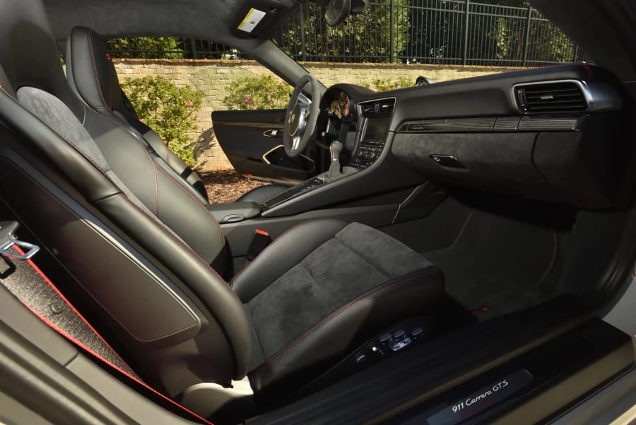 2016 Porsche 991 Carrera GTS - Image 26 of 31