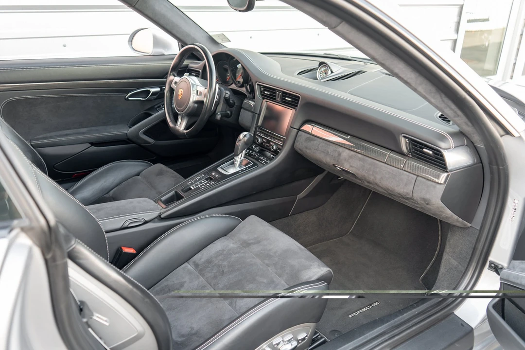 2016 Porsche 991 Carrera GTS - Image 30 of 31