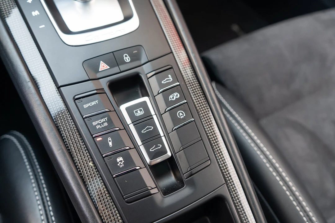 2016 Porsche 991 Carrera GTS - Image 26 of 31