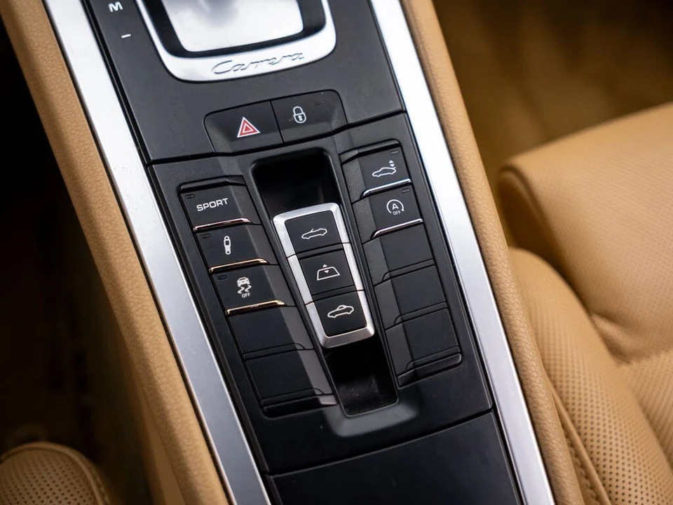 2016 Porsche 991 Carrera S - Image 25 of 31