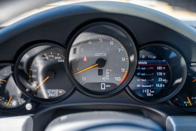 2016 Porsche 991 GT3 - Image 17 of 20