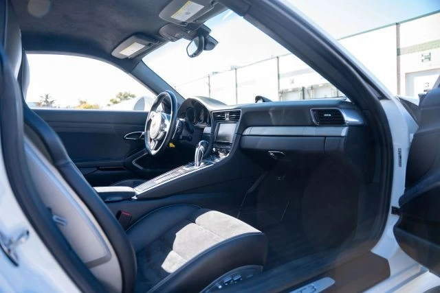 2016 Porsche 991 GT3 - Image 14 of 20