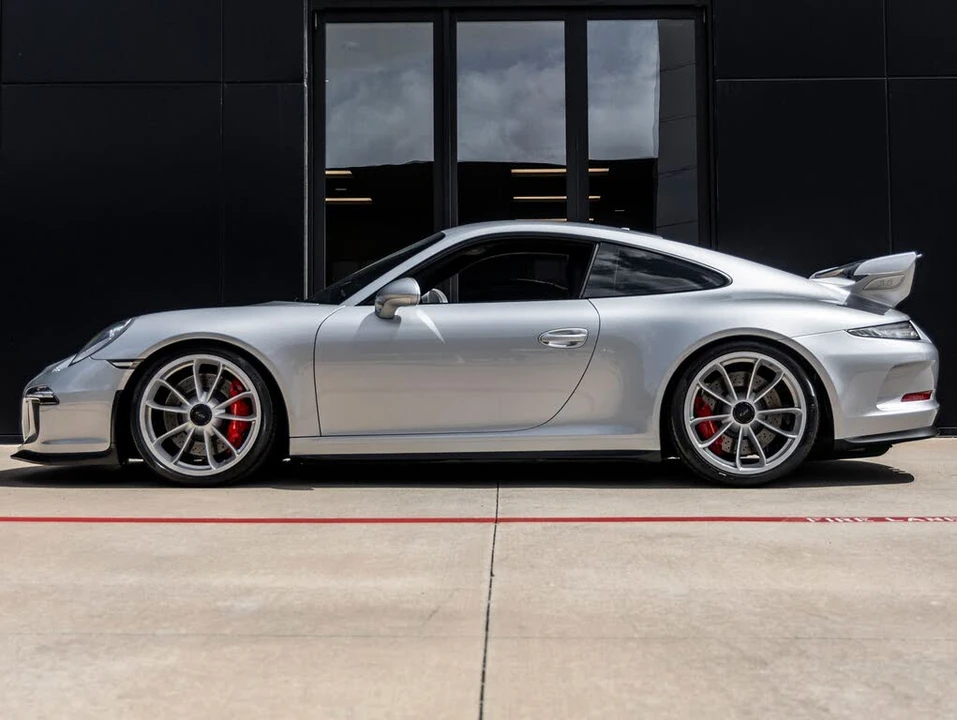 2016 Porsche 991 GT3 - Image 2 of 31