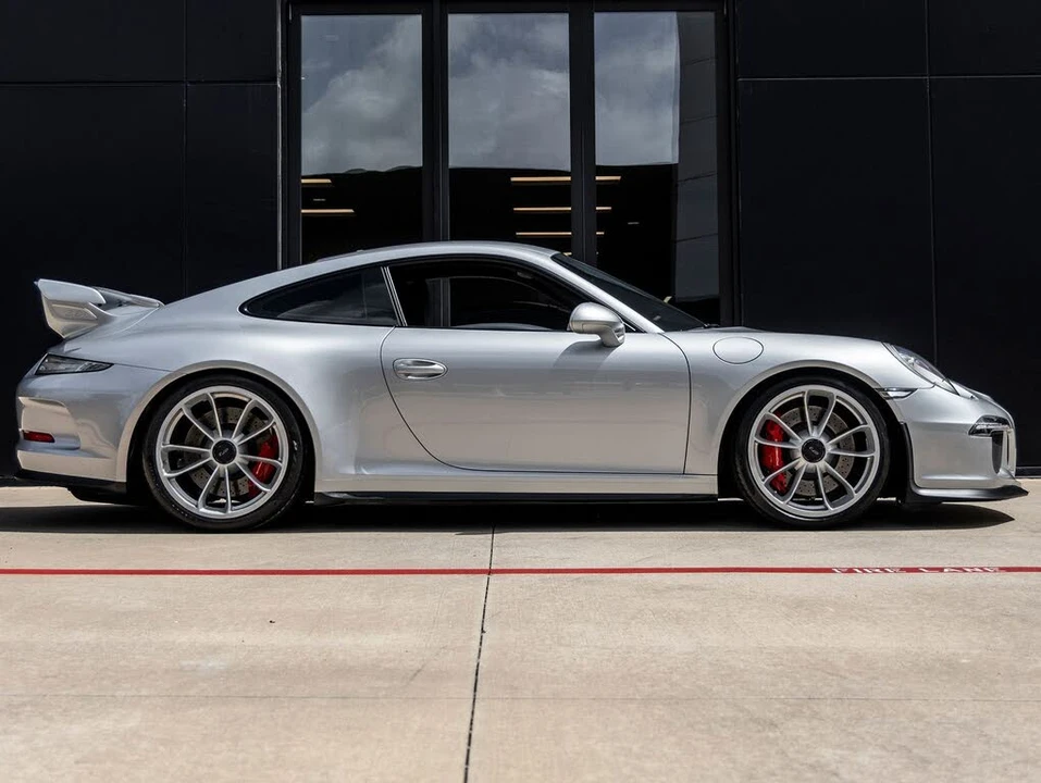 2016 Porsche 991 GT3 - Image 12 of 31