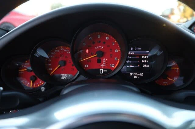 2016 Porsche 991 GT3 - Image 28 of 31