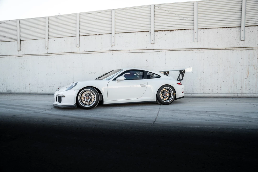 2016 Porsche 991 GT3 - Image 19 of 31
