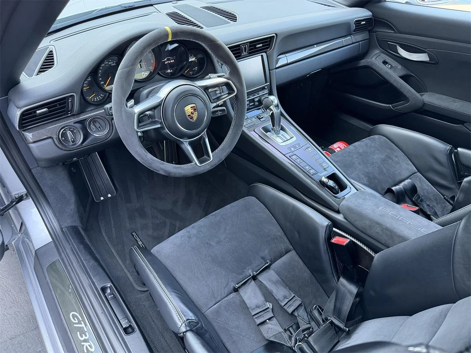 2016 Porsche 991 GT3 RS - Image 9 of 18