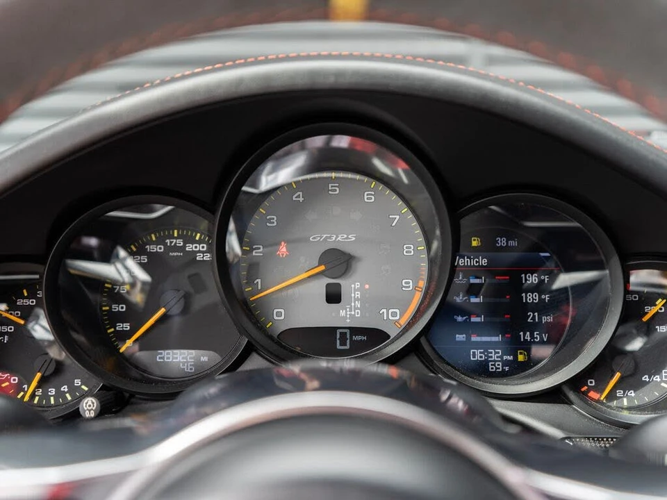 2016 Porsche 991 GT3 RS - Image 17 of 31