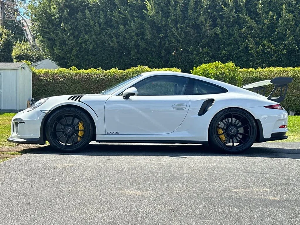 2016 Porsche 991 GT3 RS - Image 2 of 30