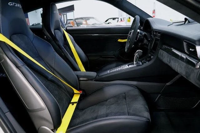 2016 Porsche 991 GT3 RS - Image 25 of 31