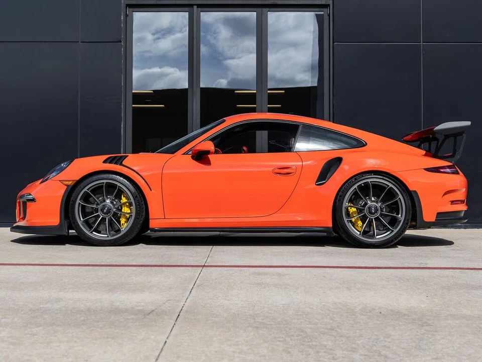 2016 Porsche 991 GT3 RS - Image 2 of 31