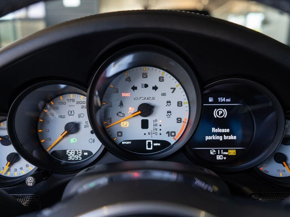 2016 Porsche 991 GT3 RS - Image 17 of 30