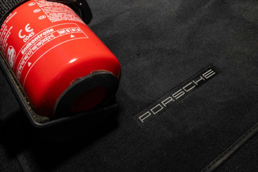 2016 Porsche 991 GT3 RS - Image 29 of 31
