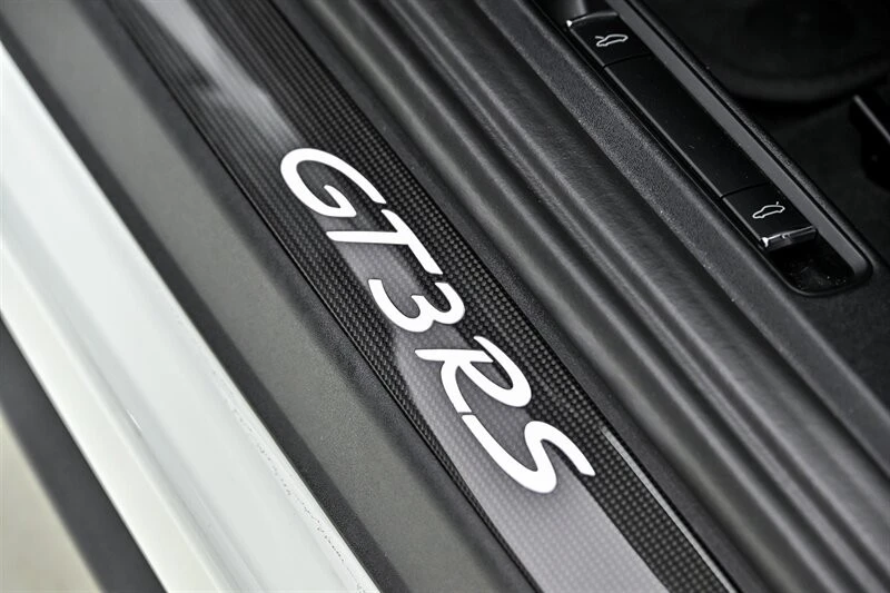 2016 Porsche 991 GT3 RS - Image 16 of 31