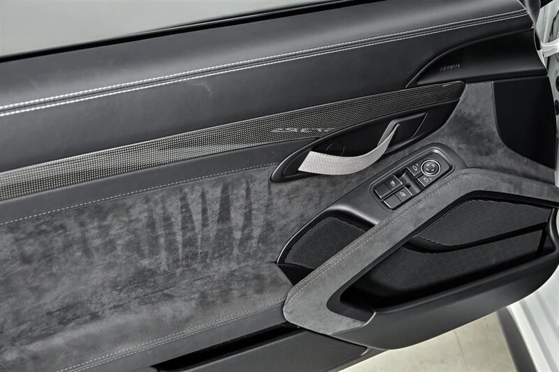2016 Porsche 991 GT3 RS - Image 11 of 31