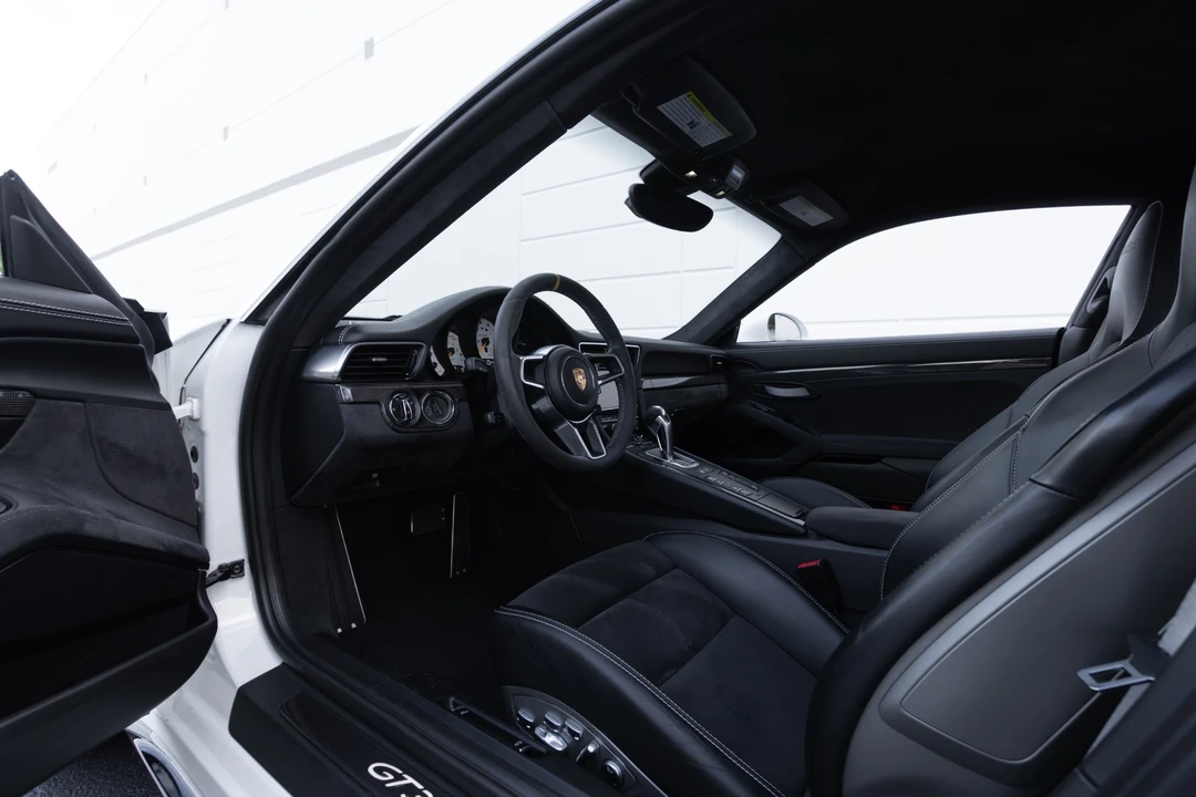 2016 Porsche 991 GT3 RS - Image 31 of 31