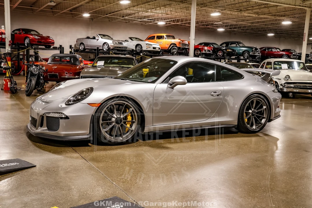 2016 Porsche 991 GT3 - Image 19 of 31