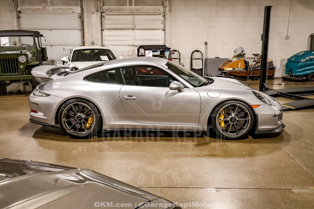 2016 Porsche 991 GT3 - Image 25 of 31