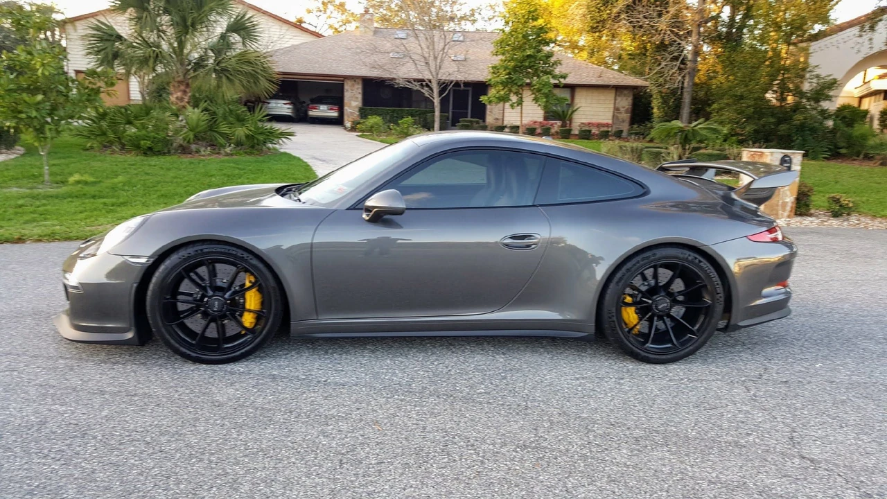 2016 Porsche 991 GT3 - Image 2 of 11