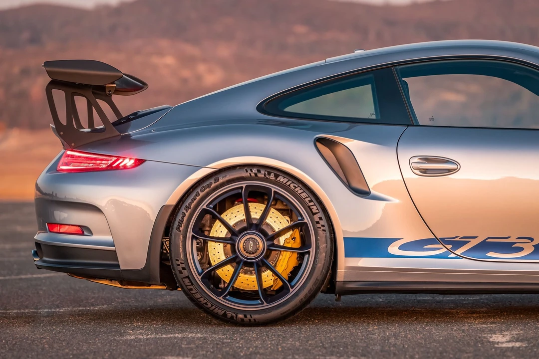 2016 Porsche 991 GT3 RS - Image 12 of 30