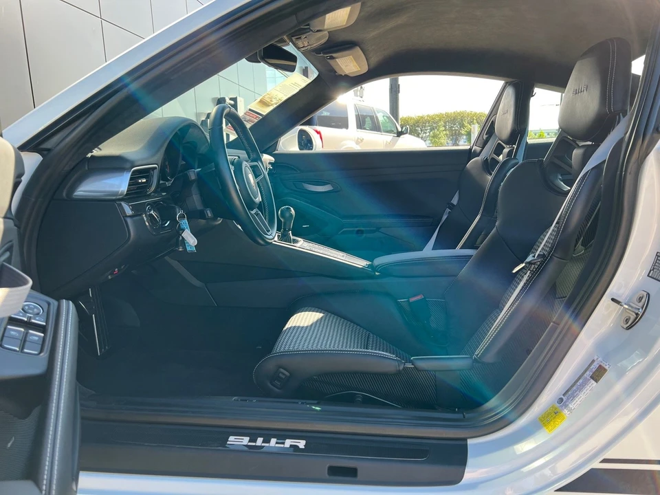 2016 Porsche 991 R - Image 12 of 18
