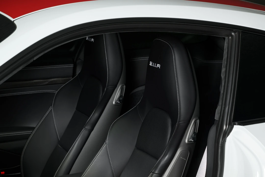 2016 Porsche - Image 27 of 31