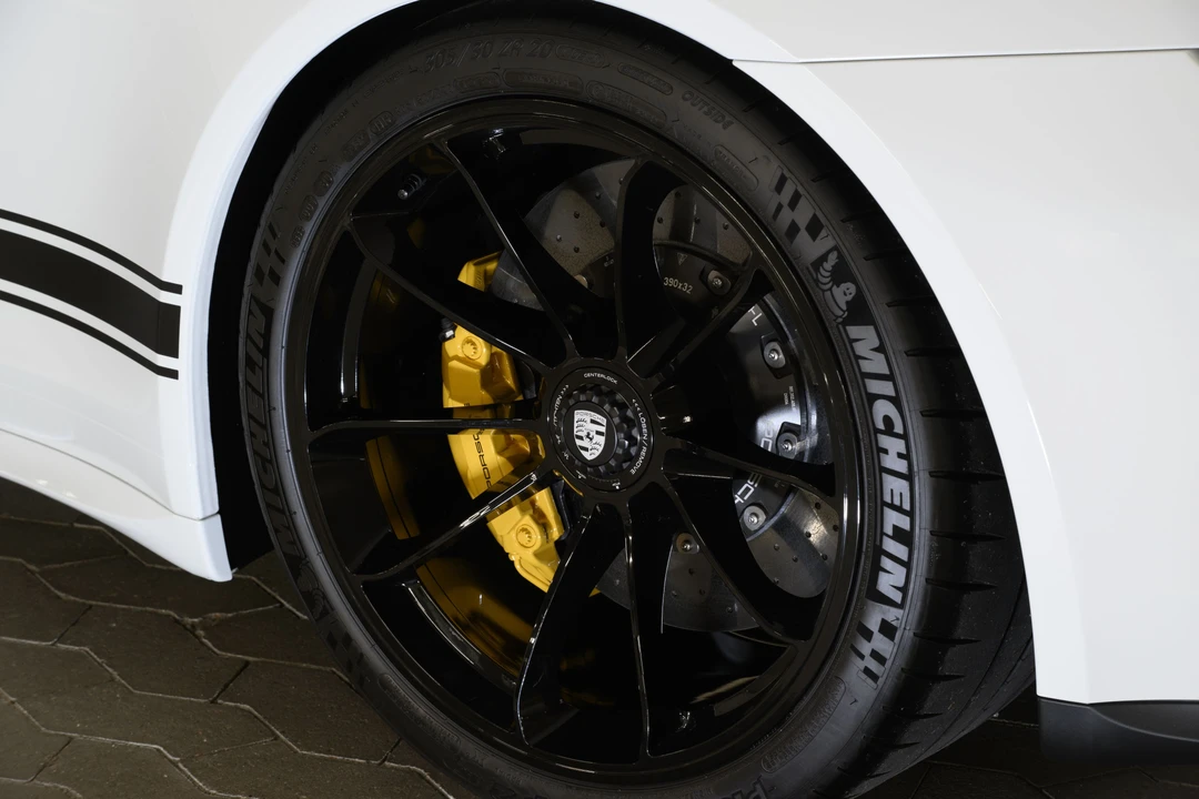 2016 Porsche - Image 13 of 31