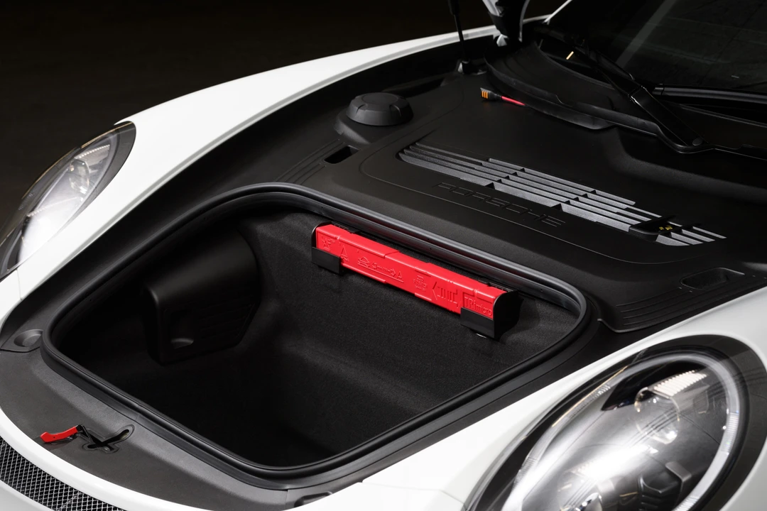 2016 Porsche - Image 7 of 31