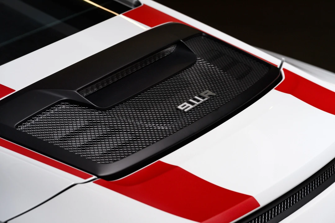 2016 Porsche - Image 9 of 31