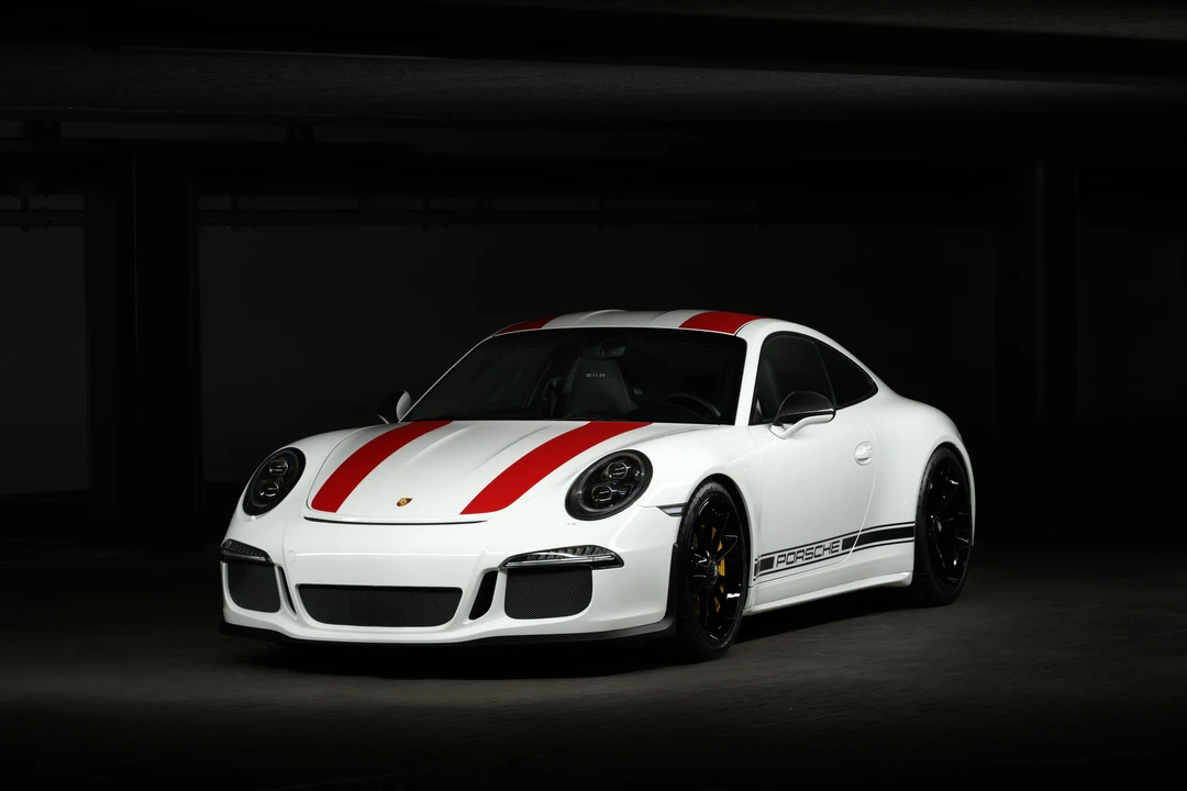 2016 Porsche - Image 10 of 31